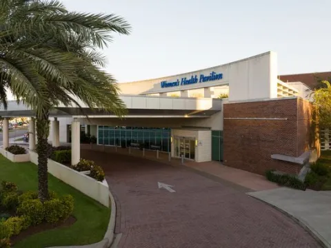 AdventHealth Tampa Women's Care Pavilion